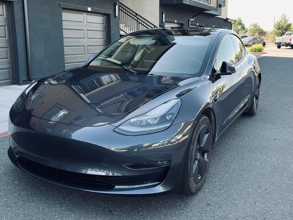 2023 Tesla Model 3 - Image 9 of 31