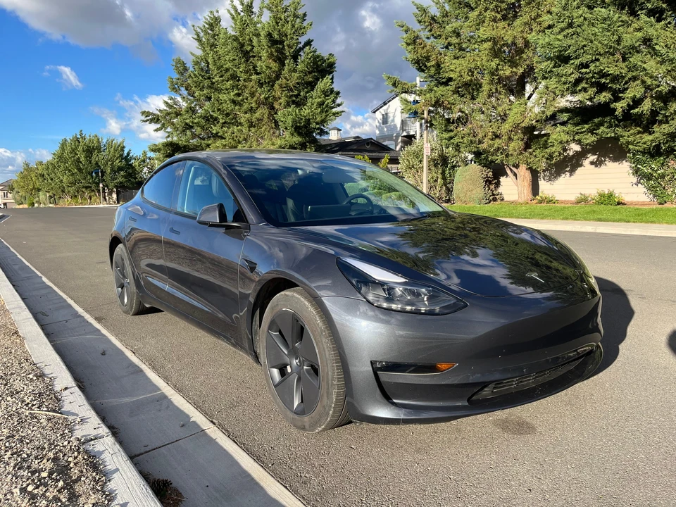 2023 Tesla Model 3 - Image 23 of 31
