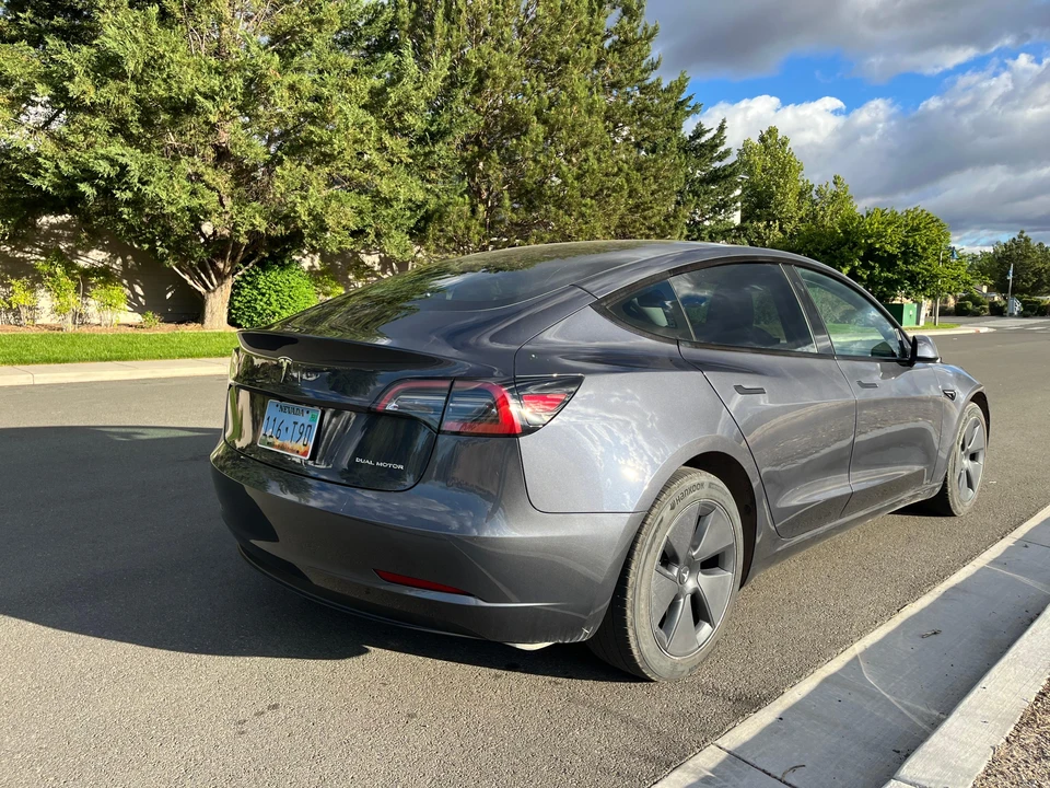 2023 Tesla Model 3 - Image 18 of 31