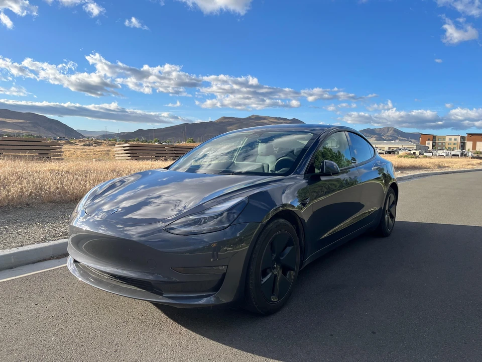 2023 Tesla Model 3 - Image 10 of 31