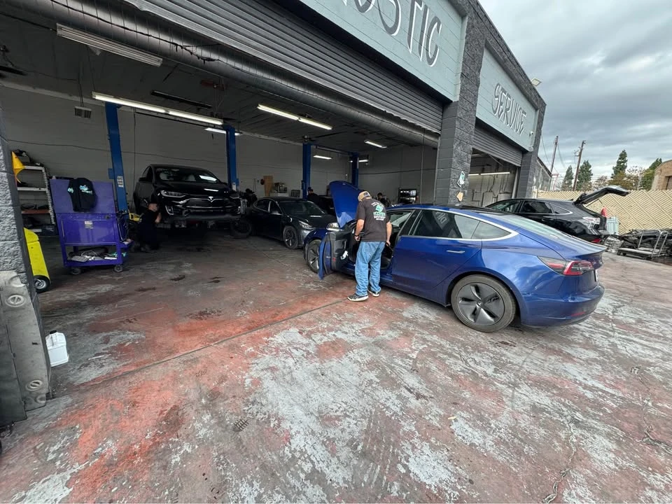 2023 Tesla Model 3 - Image 4 of 14
