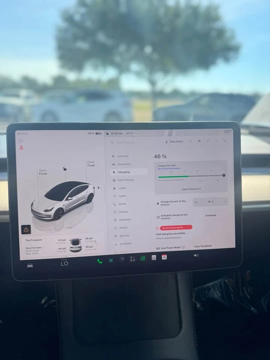 2023 Tesla Model 3 - Image 10 of 11