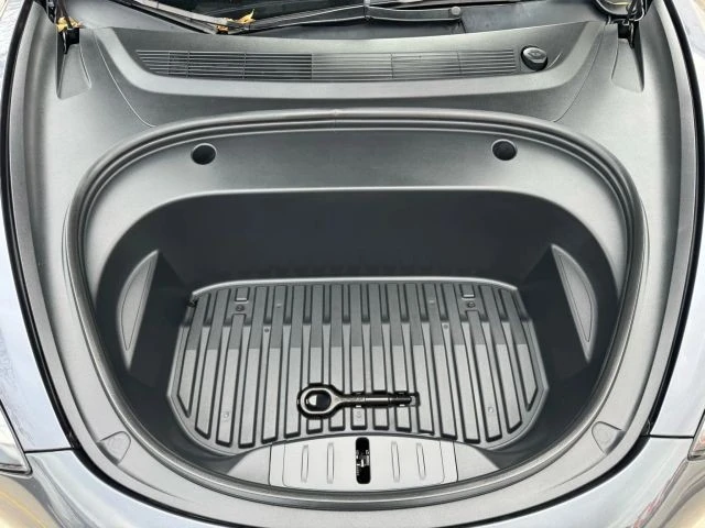 2023 Tesla Model 3 - Image 18 of 21