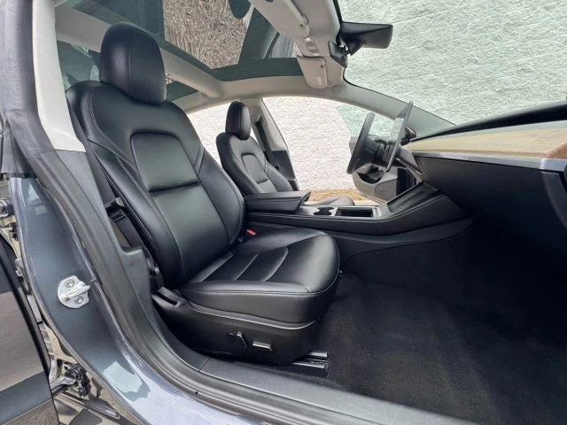 2023 Tesla Model 3 - Image 5 of 21