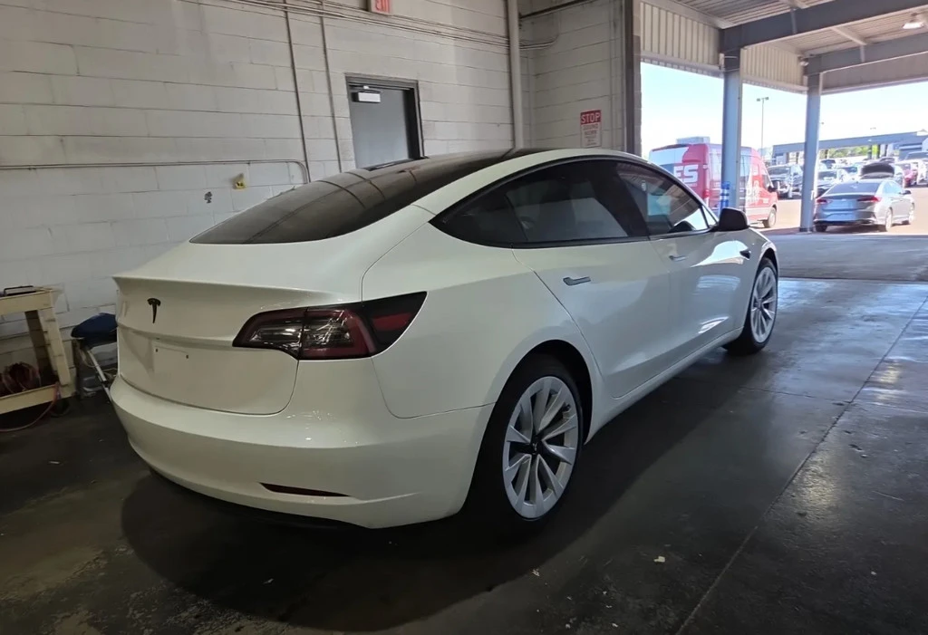 2023 Tesla Model 3 - Image 2 of 10