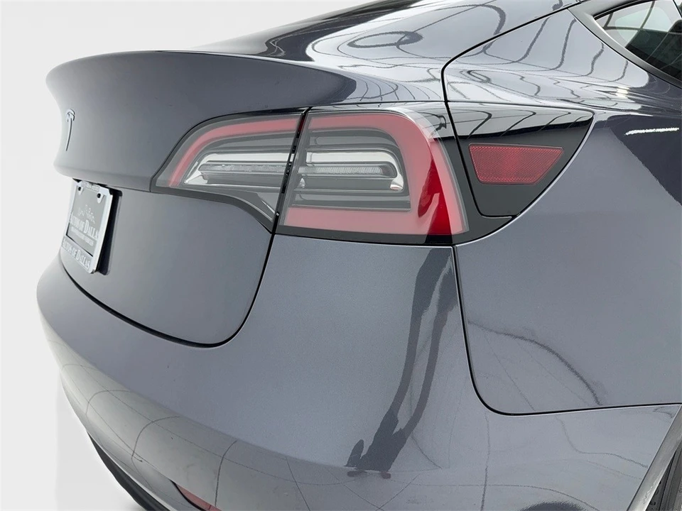2023 Tesla Model 3 - Image 10 of 12
