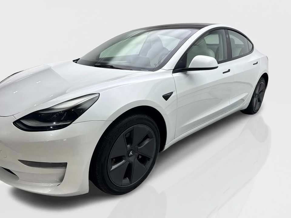 2023 Tesla Model 3 - Image 11 of 21