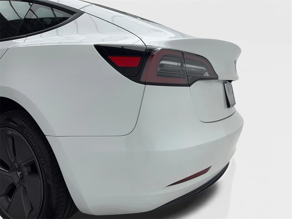 2023 Tesla Model 3 - Image 11 of 12