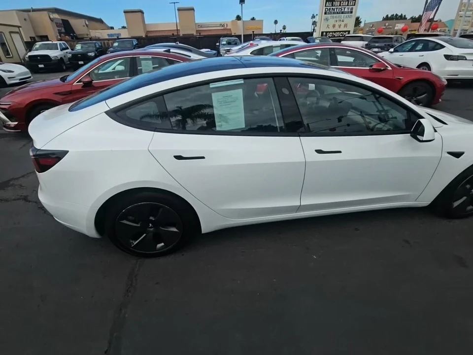 2023 Tesla Model 3 - Image 2 of 10