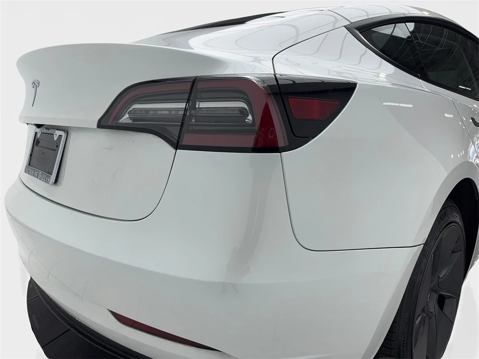 2023 Tesla Model 3 - Image 9 of 12