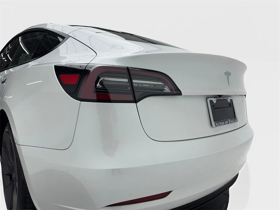 2023 Tesla Model 3 - Image 11 of 12