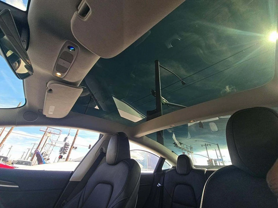2023 Tesla Model S - Image 8 of 10