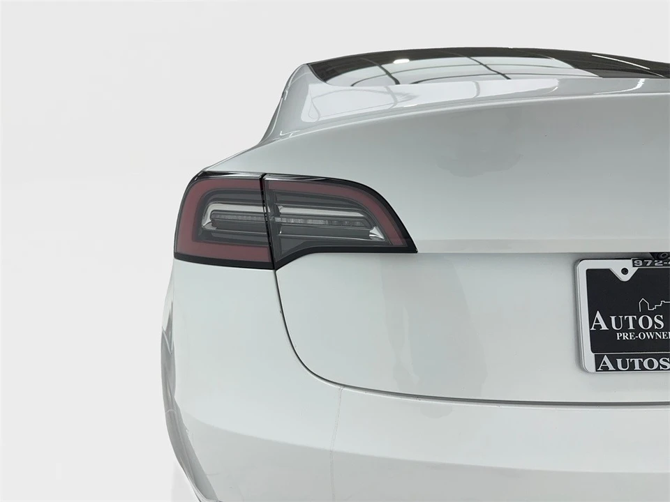 2023 Tesla Model 3 - Image 11 of 21