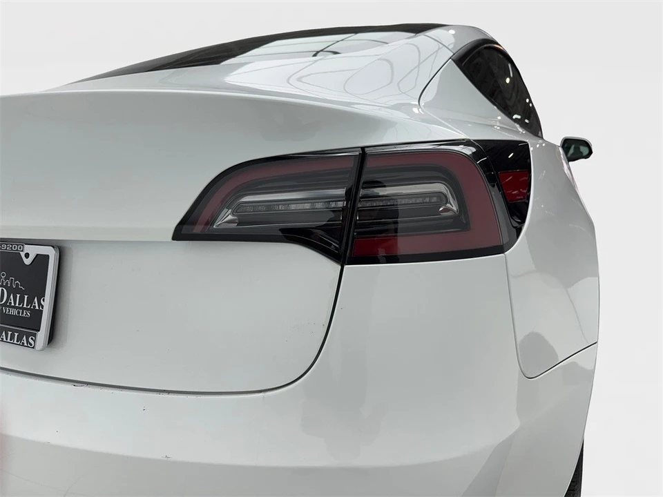 2023 Tesla Model 3 - Image 10 of 21