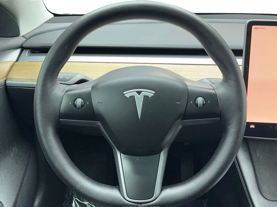 2023 Tesla Model 3 - Image 19 of 21