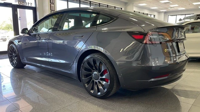 2023 Tesla Model 3 Performance - Image 3 of 21