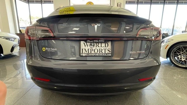 2023 Tesla Model 3 Performance - Image 4 of 21