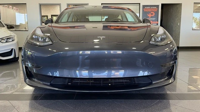 2023 Tesla Model 3 Performance - Image 8 of 21