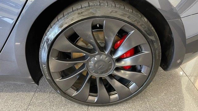2023 Tesla Model 3 Performance - Image 20 of 21