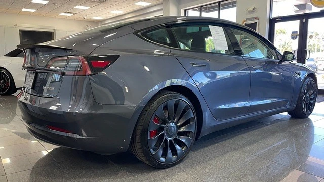 2023 Tesla Model 3 Performance - Image 5 of 21