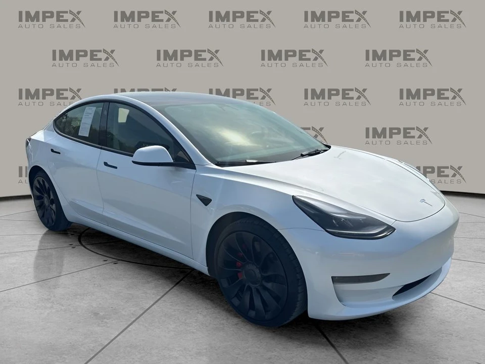 2023 Tesla Model 3 Performance - Image 7 of 21