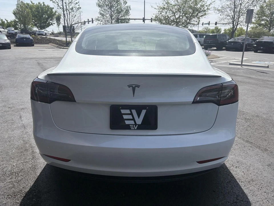 2023 Tesla Model 3 Performance - Image 7 of 18