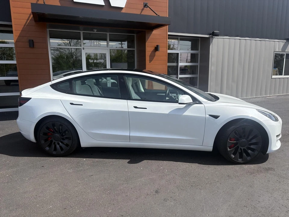 2023 Tesla Model 3 Performance - Image 6 of 18