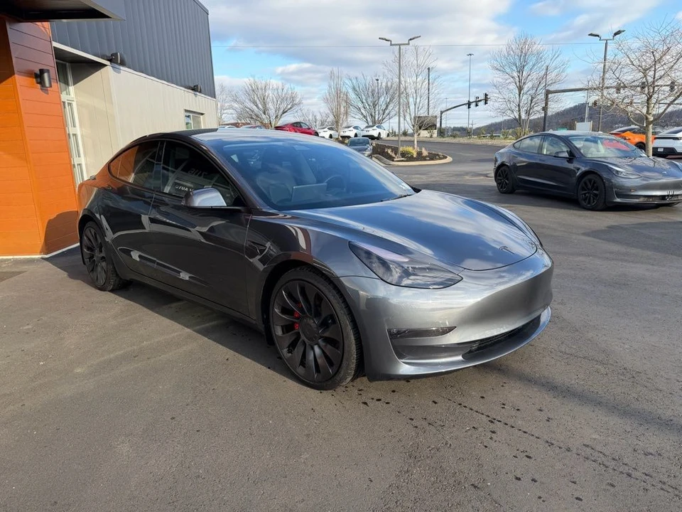 2023 Tesla Model 3 Performance - Image 2 of 16