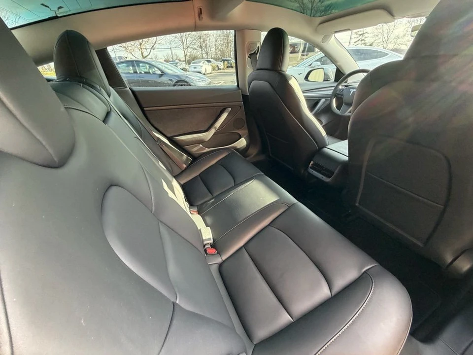 2023 Tesla Model 3 Performance - Image 11 of 16