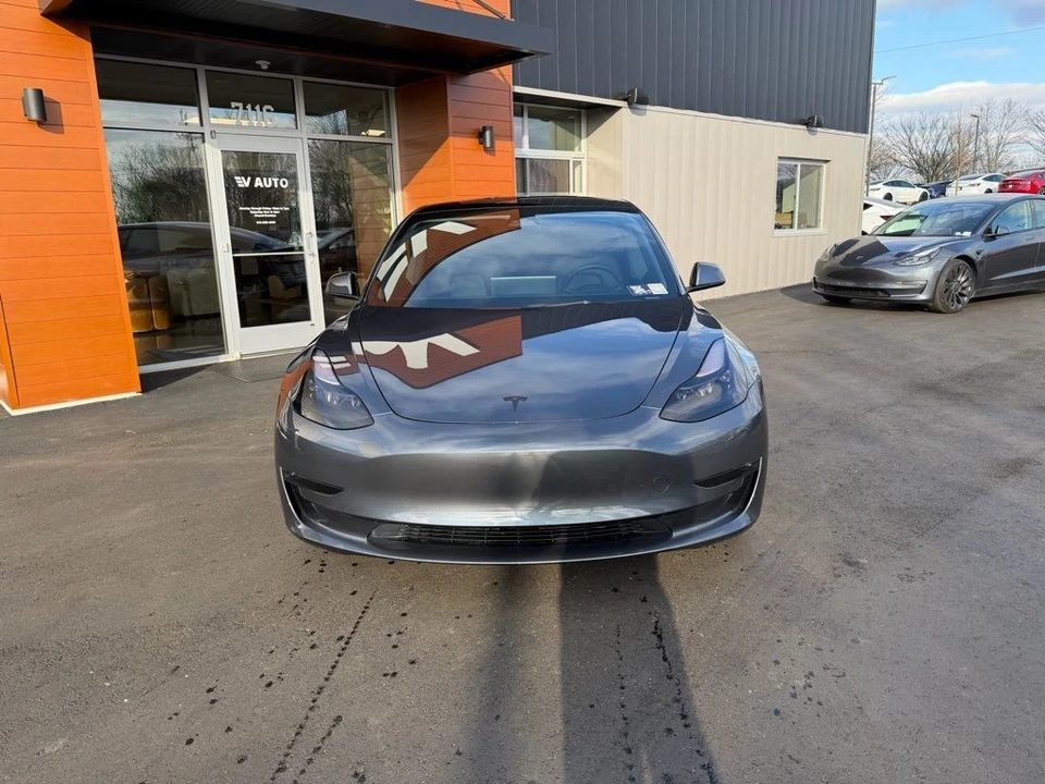 2023 Tesla Model 3 Performance - Image 3 of 16