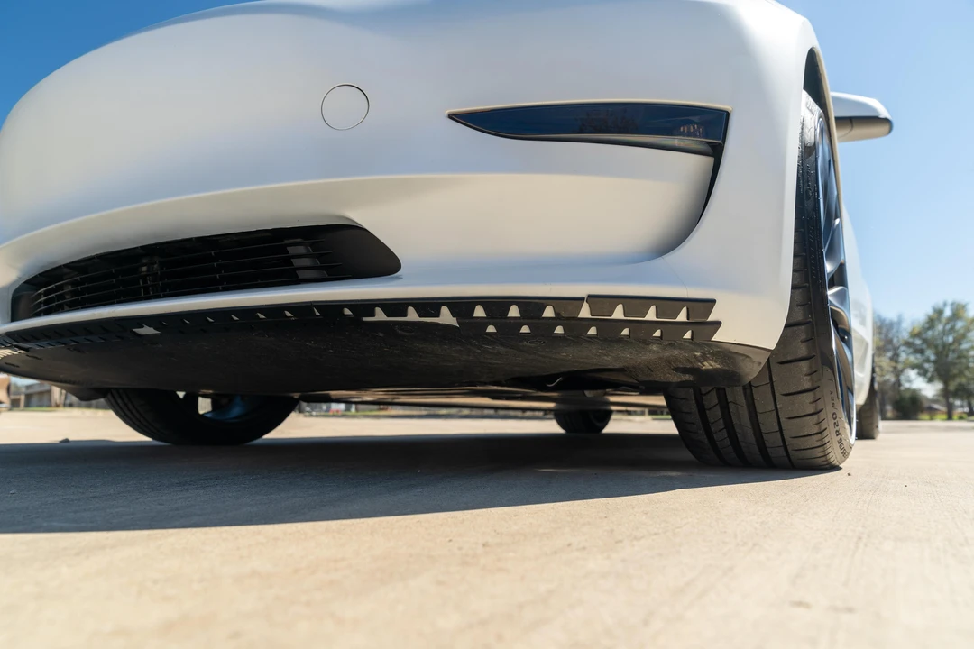 2023 Tesla Model 3 Performance - Image 13 of 31