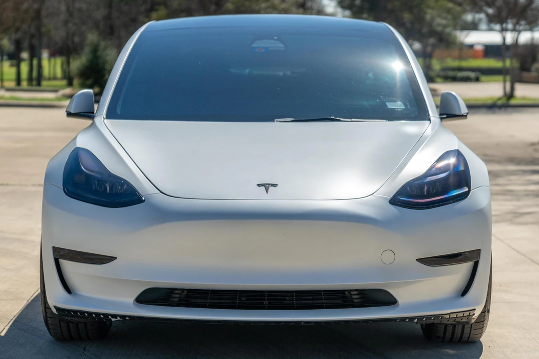 2023 Tesla Model 3 Performance - Image 2 of 31