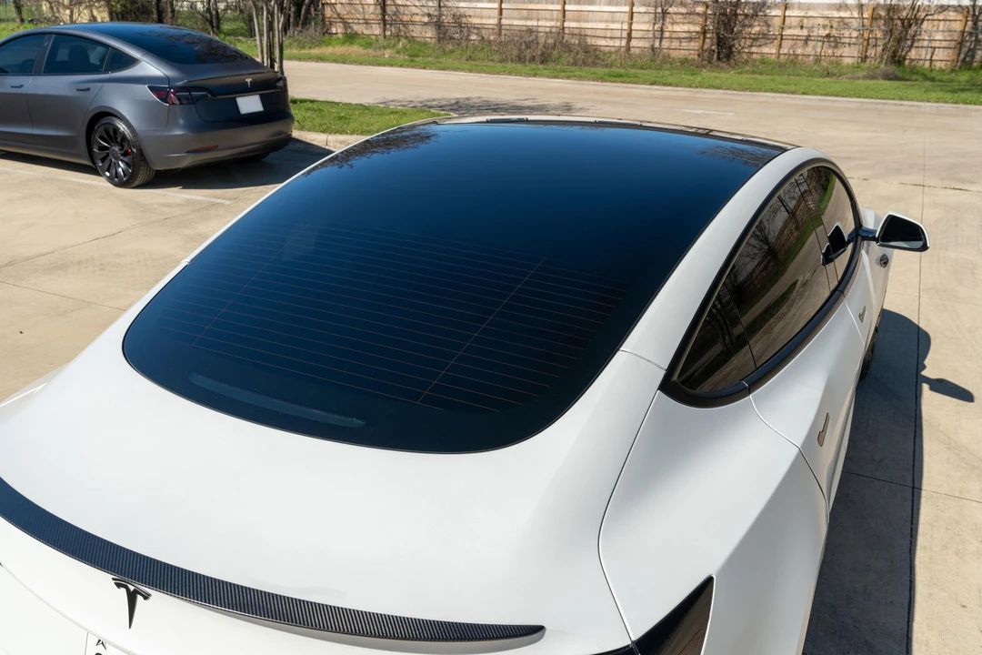 2023 Tesla Model 3 Performance - Image 22 of 31
