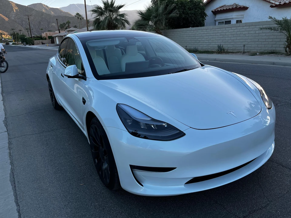 2023 Tesla Model 3 Performance - Image 28 of 31