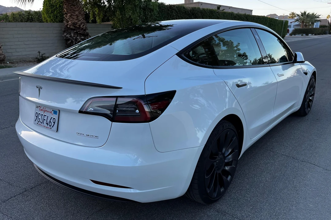 2023 Tesla Model 3 Performance - Image 4 of 31