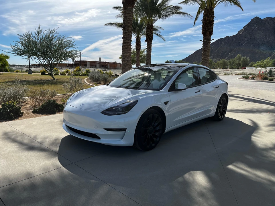 2023 Tesla Model 3 Performance - Image 29 of 31