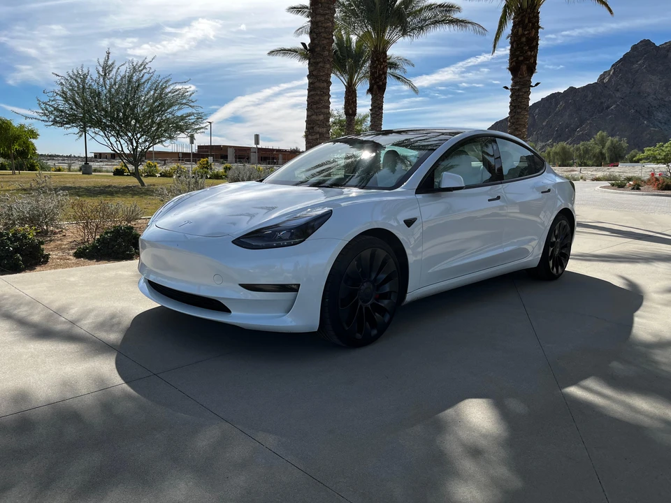 2023 Tesla Model 3 Performance - Image 30 of 31