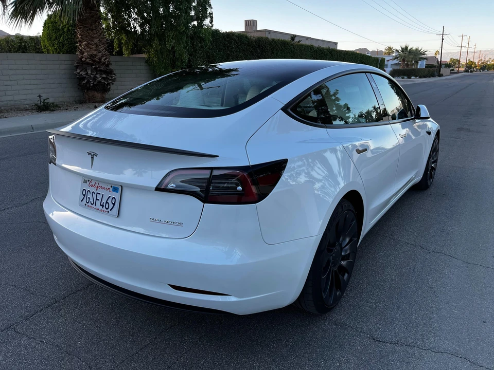 2023 Tesla Model 3 Performance - Image 20 of 31
