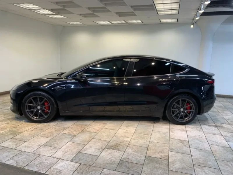 2023 Tesla Model 3 Performance - Image 4 of 12