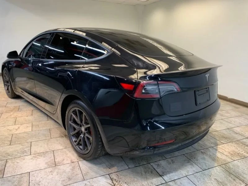 2023 Tesla Model 3 Performance - Image 5 of 12