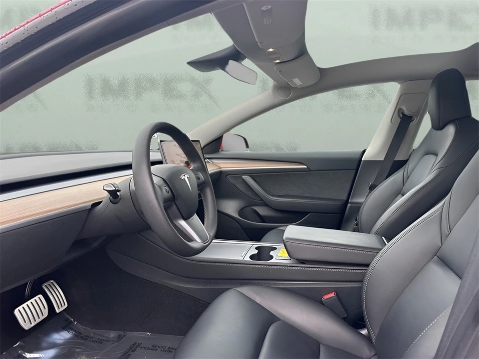 2023 Tesla Model 3 Performance - Image 9 of 12