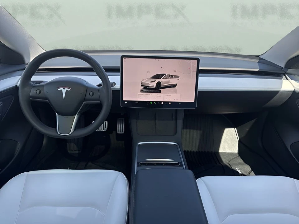 2023 Tesla Model 3 Performance - Image 15 of 21