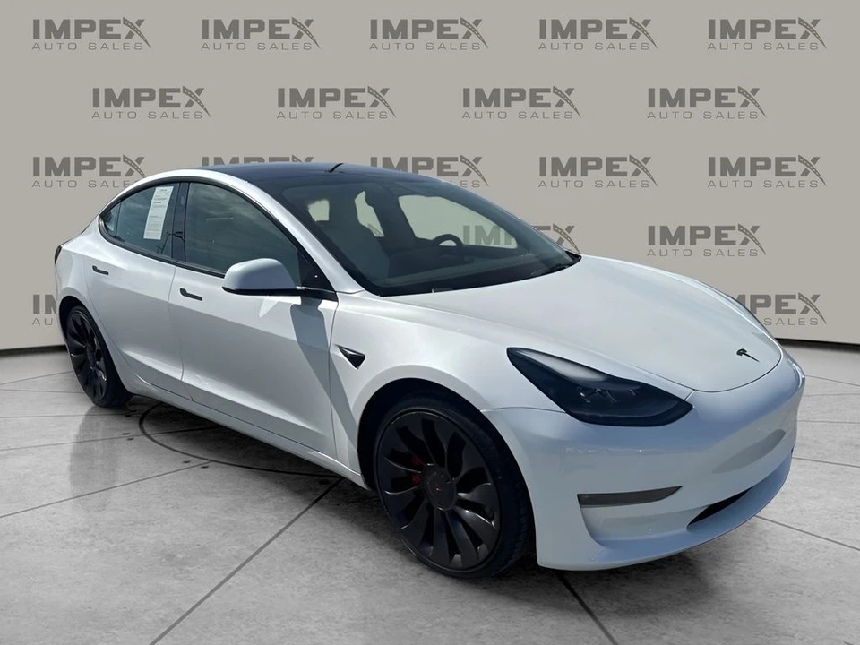 2023 Tesla Model 3 Performance - Image 7 of 21