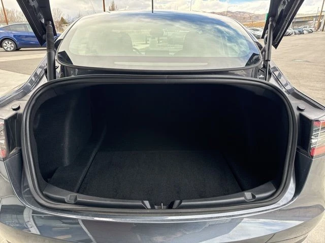 2023 Tesla Model 3 Performance - Image 17 of 21