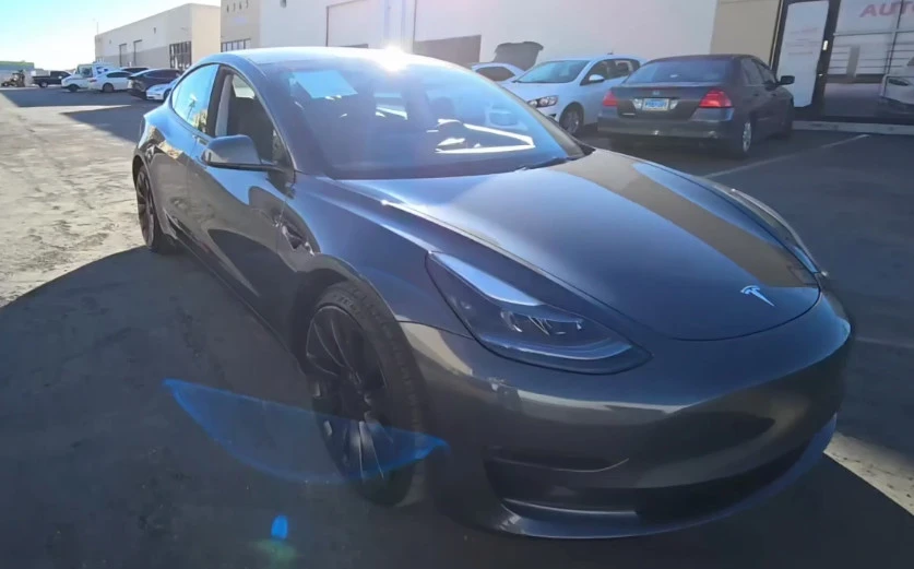 2023 Tesla Model 3 Performance - Image 2 of 6