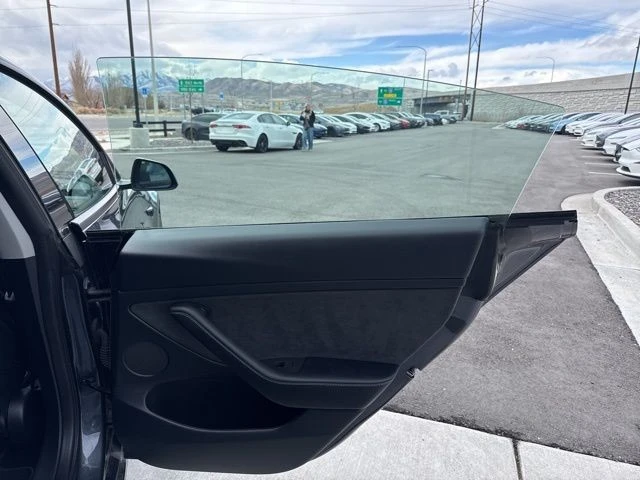 2023 Tesla Model 3 Performance - Image 18 of 21