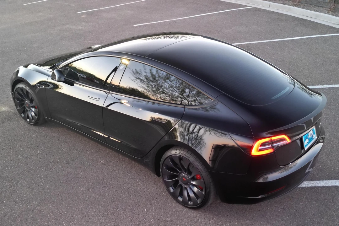 2023 Tesla Model 3 Performance - Image 4 of 31