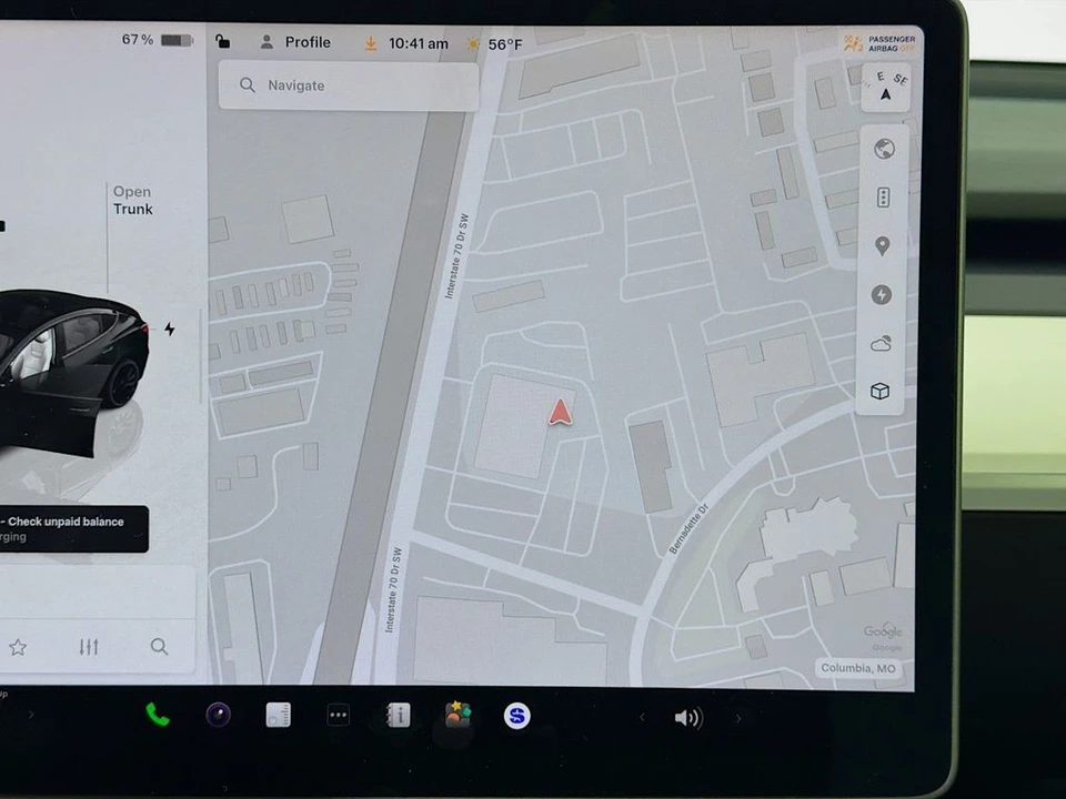 2023 Tesla Model 3 Performance - Image 16 of 21