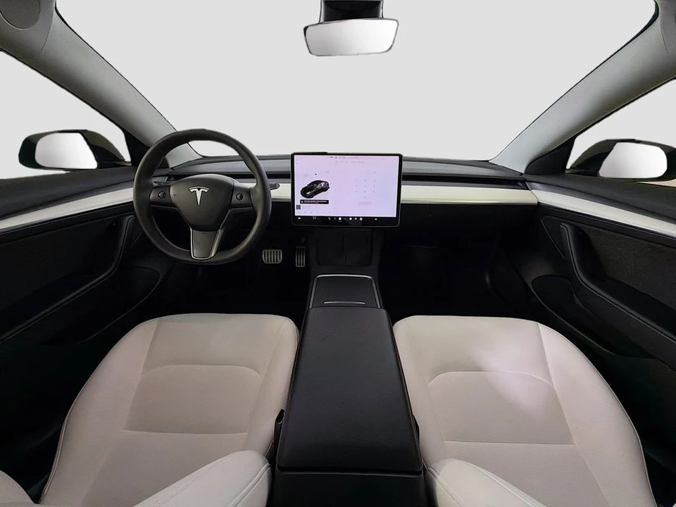 2023 Tesla Model 3 Performance - Image 9 of 21