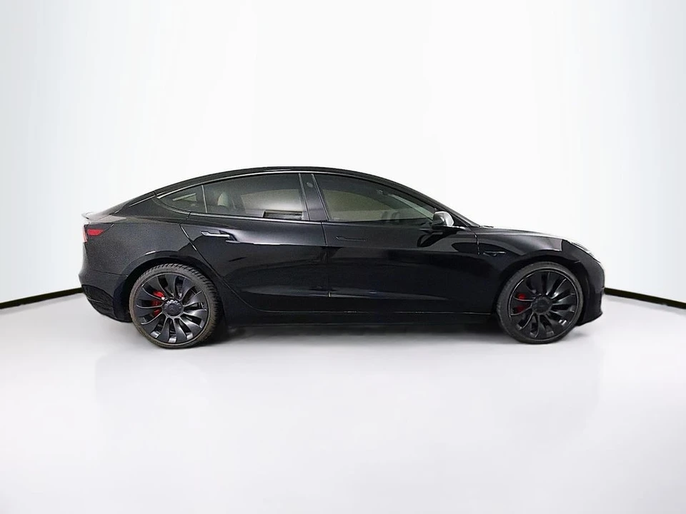 2023 Tesla Model 3 Performance - Image 8 of 21
